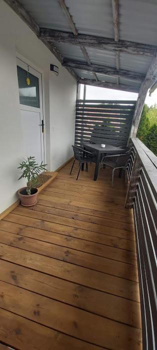 Koller Apartmanhaz Sarvar Exterior photo